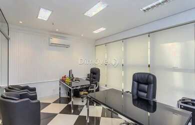 Imagem: O depósito possui 1 Vaga na garagem, 101m² de Área e está