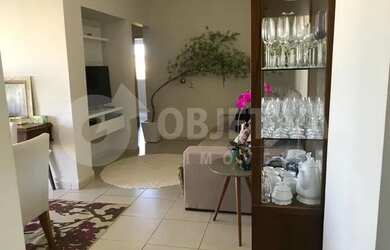 Imagem: O apartamento para alugar possui 3 Dormitórios, 2 Banheiros