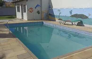 Imagem: A casa e possui 1 Dormitório, Suítes, 1 Banheiro está localizado