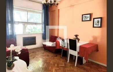 Imagem: O apartamento possui 3 Dormitórios, 2 Banheiros, 80m² de Área