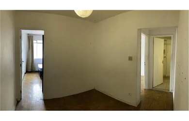 Imagem: O apartamento possui 2 Dormitórios, 1 Banheiro, 57m² de Área