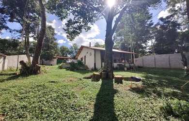 Imagem: A casa em condomínio possui 3 Dormitórios, 2 Banheiros, 120m²