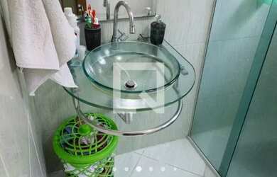 Imagem 12: Alugo. 1 Banheiroe3 Dormitórios