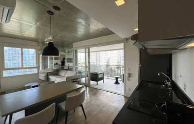 Imagem: O apartamento possui 1 Dormitório, 1 Banheiro, 1 Vaga na garagem