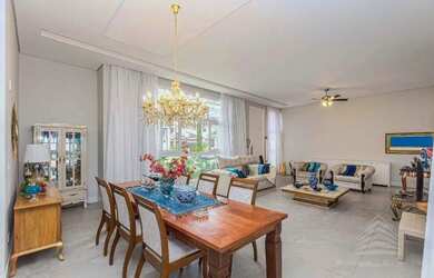 Imagem: A casa em condomínio possui 3 Dormitórios, 5 Banheiros, 4