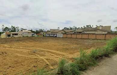 Imagem: O terreno possui 422m² de Área e está localizado em Loteamento