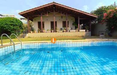 Imagem 2: Oportunidade Rara em Atibaia Casa 290m² em Terreno Nobre por R$ 1.3M