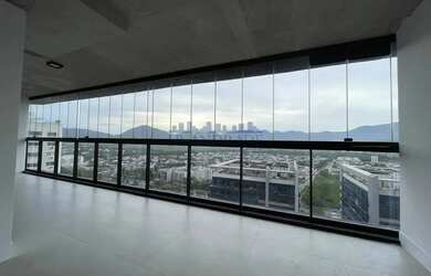 Imagem: O apartamento possui 2 Dormitórios, 2 Banheiros, 5 Vagas na