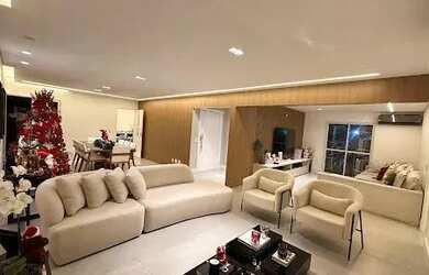 Imagem: O apartamento possui 4 Dormitórios, 5 Banheiros, 4 Vagas na