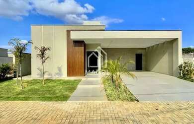 Imagem: A casa em condomínio possui 3 Dormitórios, 2 Banheiros, 4