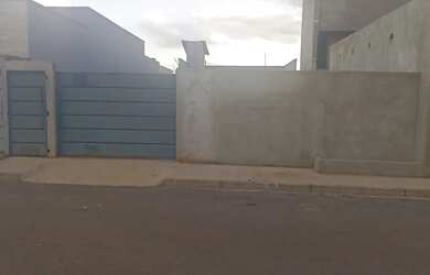 Imagem: O terreno possui 200m² de Área e está localizado em São