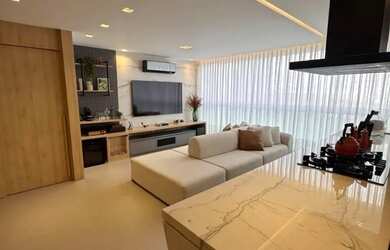 Imagem: O apartamento possui 2 Dormitórios, 2 Banheiros, 2 Vagas na