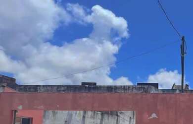 Imagem: O depósito possui 5 Vagas na garagem, Imóvel novo e está