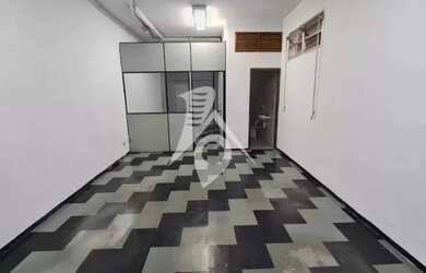 Imagem: O depósito possui 2 Vagas na garagem, 350m² de Área, Imóvel