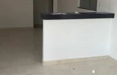 Imagem: A casa possui 3 Dormitórios, 2 Banheiros, Imóvel novo e está