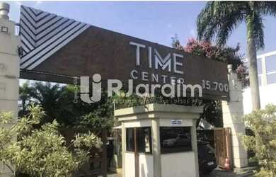 Imagem: O depósito possui 1 Vaga na garagem, 21m² de Área e está