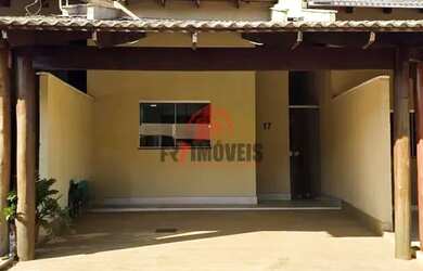 Imagem: A casa possui 2 Dormitórios, 2 Banheiros, 2 Vagas na garagem