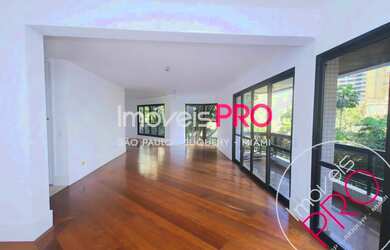 Imagem: O apartamento possui 3 Dormitórios, 5 Banheiros, 3 Vagas na