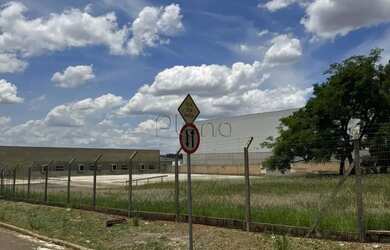 Imagem: O terreno possui 6.232m² de Área e está localizado em Polo