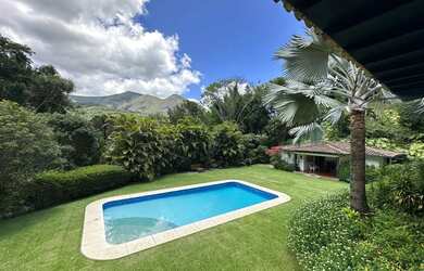 Imagem: Belissima Propriedade! Raridade em Itaipava