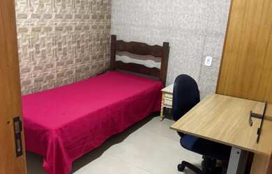 Imagem: O quarto e está localizado em Jardim Guanabara, Rio de Janeiro