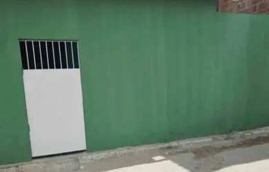 Imagem: A casa possui 3 Dormitórios, 1 Banheiro, 1 Vaga na garagem