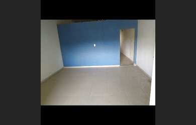 Imagem: A casa possui 2 Dormitórios, 1 Banheiro e está localizado