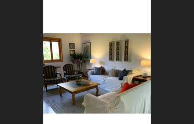 Imagem: A casa em condomínio possui 3 Dormitórios, 3 Banheiros, 3