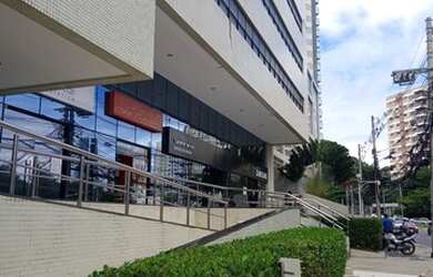 Imagem: O depósito possui 2 Vagas na garagem e 70m² de Área e está