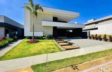 Imagem: A casa em condomínio possui 3 Dormitórios, 5 Banheiros, 4