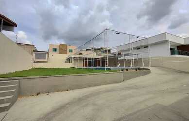 Imagem 2: ACEITO CARRO E PARCELO VENDO COM QUADRA, EDICULA COM 1 SUÍTE, PISCINA, TERRENO 20X30