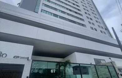 Imagem 1: Edf. Manoel Cordeiro 1/4 em frente à estação ferroviária