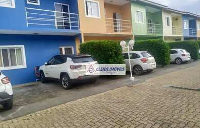 Imagem: A casa em condomínio possui 3 Dormitórios, 2 Banheiros, 2