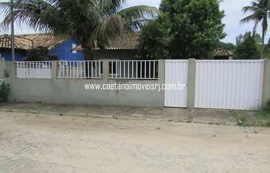 Imagem: A casa em condomínio possui 3 Dormitórios, 2 Banheiros, 2