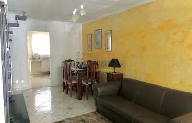 Imagem: A casa possui 2 Dormitórios, 2 Banheiros, 1 Vaga na garagem