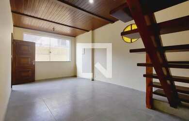 Imagem: A casa em condomínio possui 3 Dormitórios, 2 Banheiros, 2