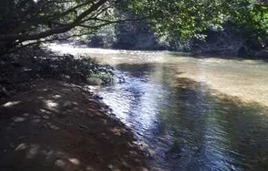 Imagem: O terreno à venda possui 270m² de Área e está localizado