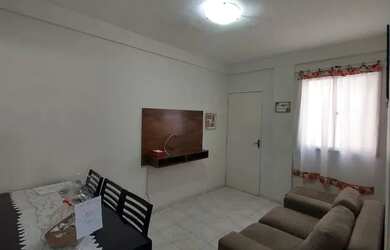 Imagem: O apartamento possui 2 Dormitórios, 1 Banheiro, 1 Vaga na garagem