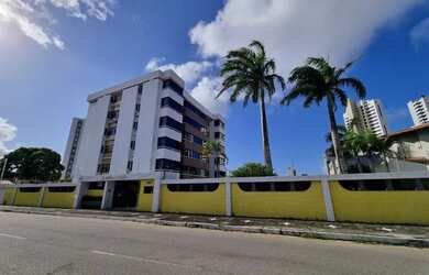 Imagem: O apartamento possui 3 Dormitórios, 3 Banheiros, 2 Vagas na