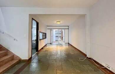 Imagem: A casa em condomínio possui 3 Dormitórios, 4 Banheiros, 2