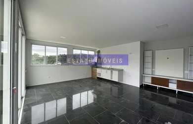 Imagem: A casa em condomínio possui 3 Dormitórios, 3 Banheiros, 5