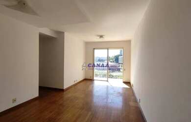 Imagem: O apartamento possui 3 Dormitórios, 1 Banheiro, 2 Vagas na