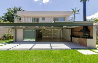 Imagem 1: Sobrado de Alto Padrão de 371m² AU Maravilhoso de 4 suítes no Alto...