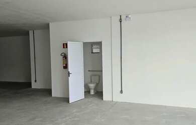 Imagem 6: SALA COMERCIAL OU DEPÓSITO COM 165M2, VILA NOVA JOINVILLE