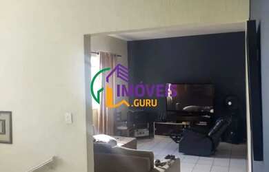 Imagem: O depósito possui 5 Vagas na garagem e 450m² de Área e está