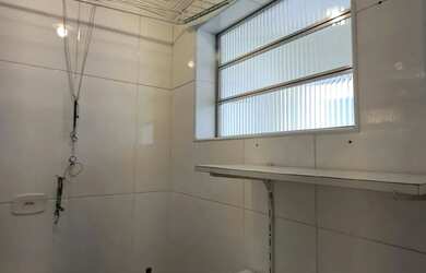 Imagem 12: Locação este confortável apartamento oferece 50m² de área bem distribuída,...