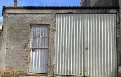 Imagem: A casa possui 1 Dormitório, 1 Banheiro, 61m² de Área e está