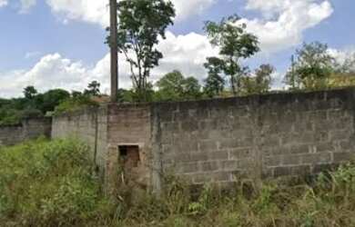 Imagem: O terreno possui 2.000m² de Área e está localizado em Centro