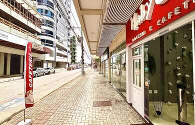 Imagem: O depósito possui 140m² de Área e está localizado em Itapema