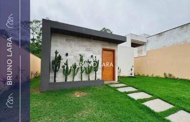 Imagem: A casa em condomínio possui 3 Dormitórios, 2 Banheiros, 1